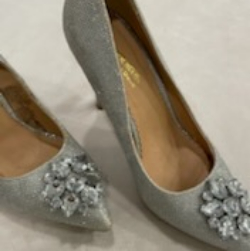 Glitter pumps